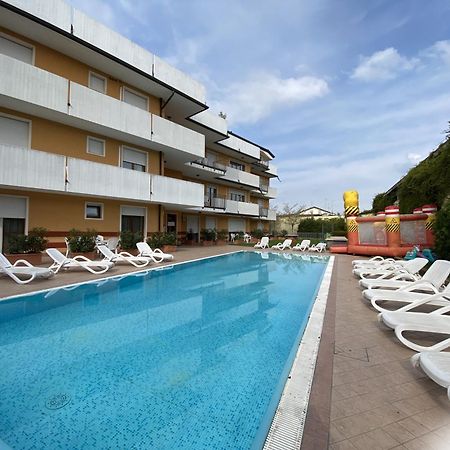 Hotiday Residence Garda Πεσκιέρα ντελ Γκάρντα Εξωτερικό φωτογραφία